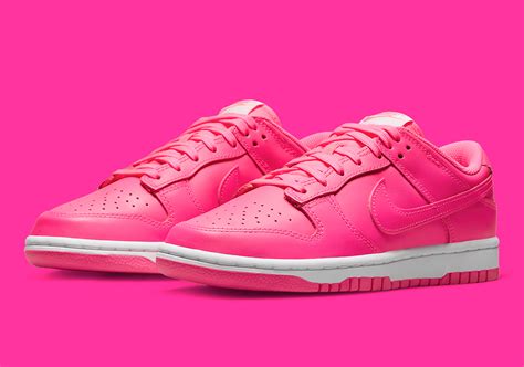 nike dunk ostmeal|hot pink Nike dunks canada.